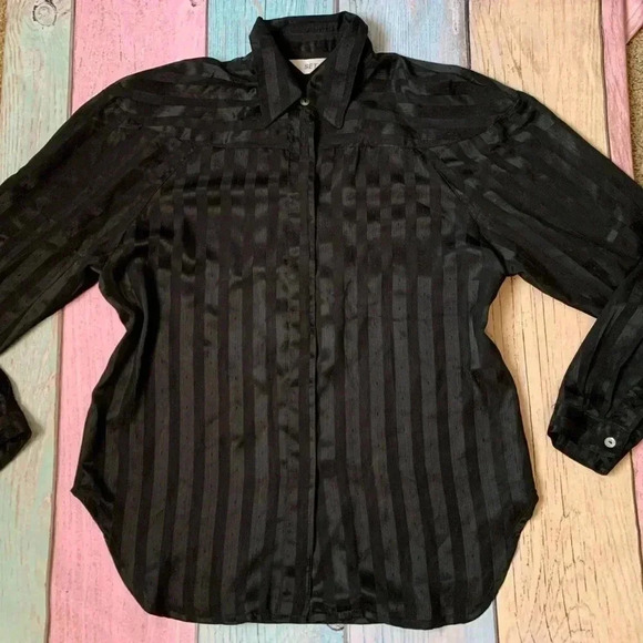 Vintage sheer dressy button down shirt - Picture 2 of 5